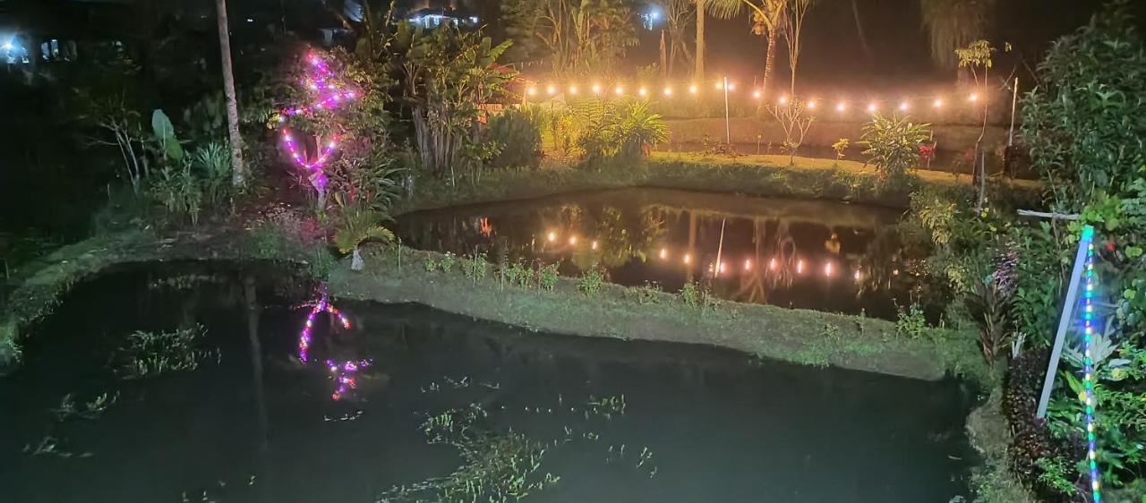 Talaga Tomohon Home Stay And Fishing Pond Exteriör bild