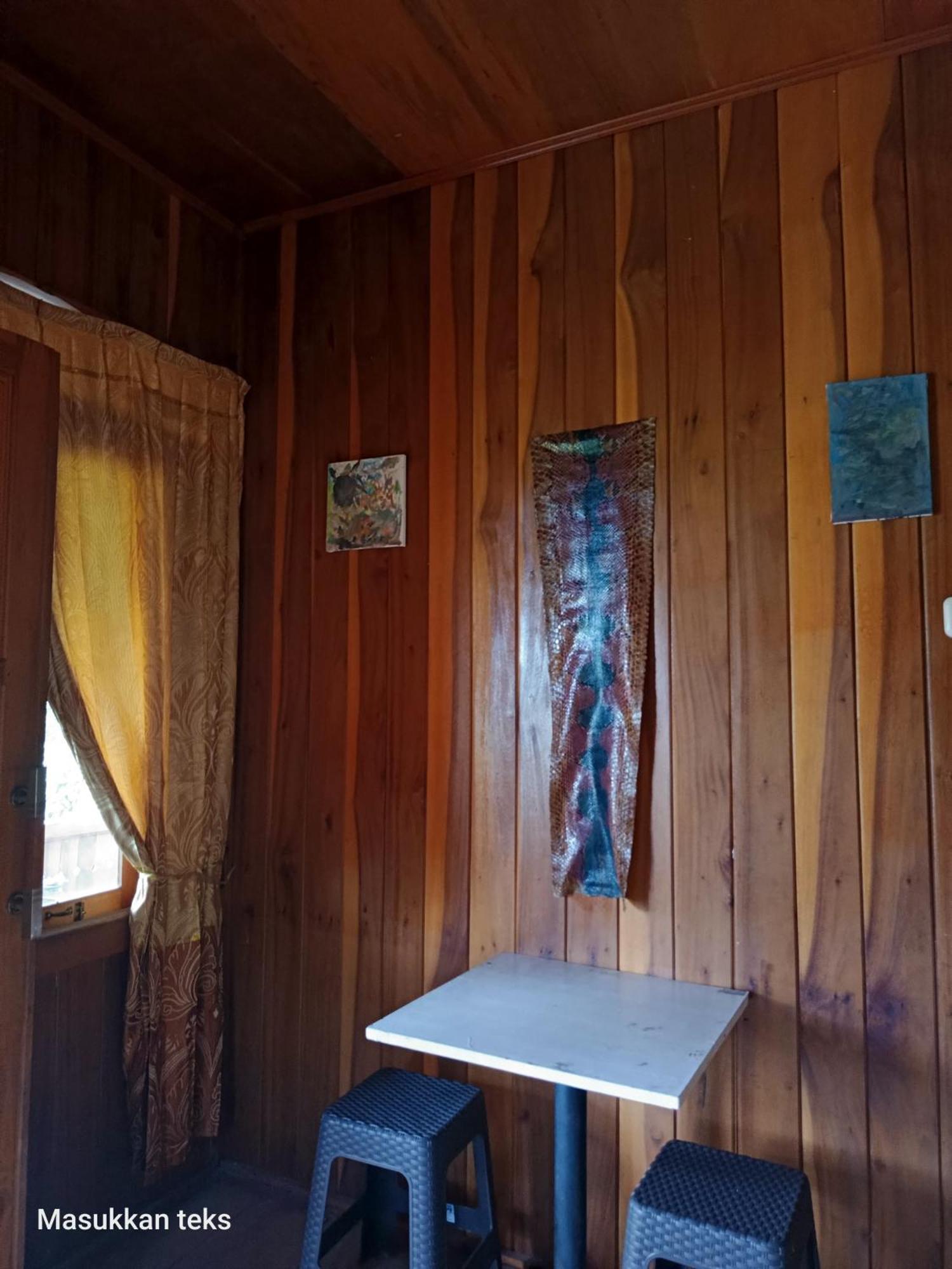 Talaga Tomohon Home Stay And Fishing Pond Exteriör bild