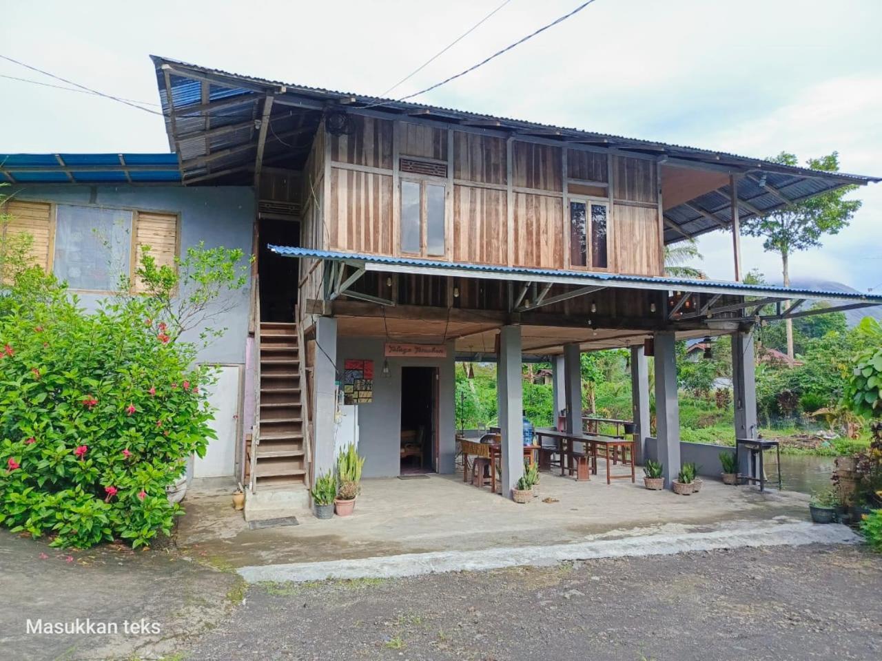 Talaga Tomohon Home Stay And Fishing Pond Exteriör bild